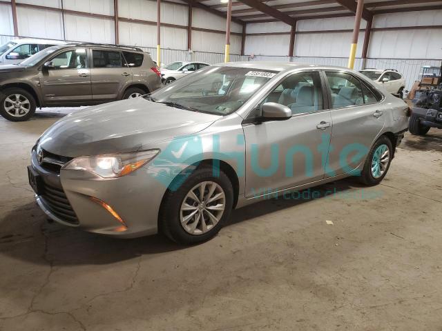 toyota camry le 2017 4t1bf1fkxhu702476