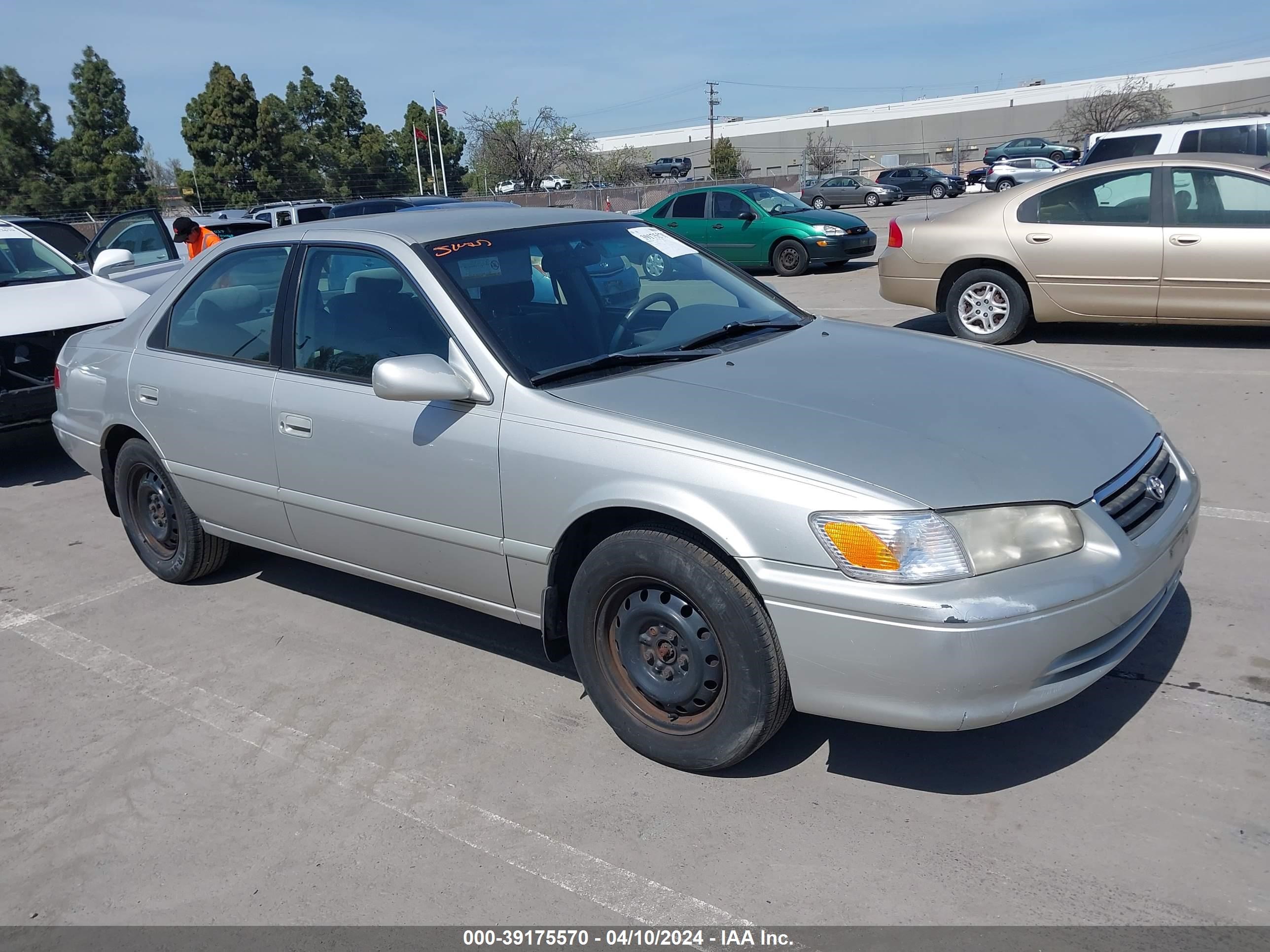 toyota camry 2001 4t1bf22k41u118379