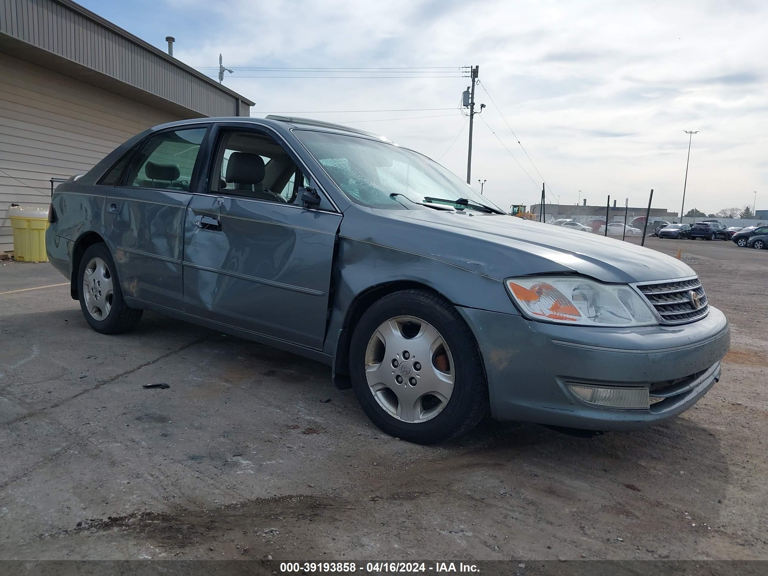 toyota avalon 2003 4t1bf28b13u325046