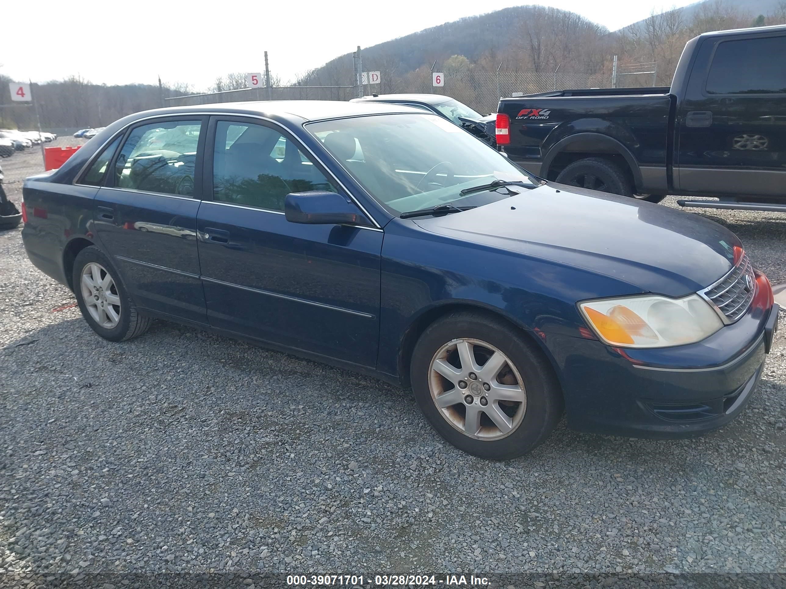 toyota avalon 2003 4t1bf28b23u310345