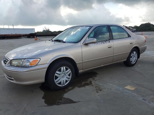 toyota camry le 2001 4t1bf28k21u964081