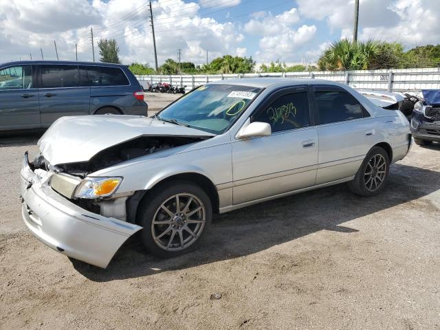 toyota camry le 2000 4t1bf28k9yu096347