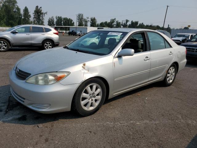 toyota camry le 2002 4t1bf30k12u500668