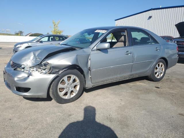 toyota camry le 2005 4t1bf30k15u591767