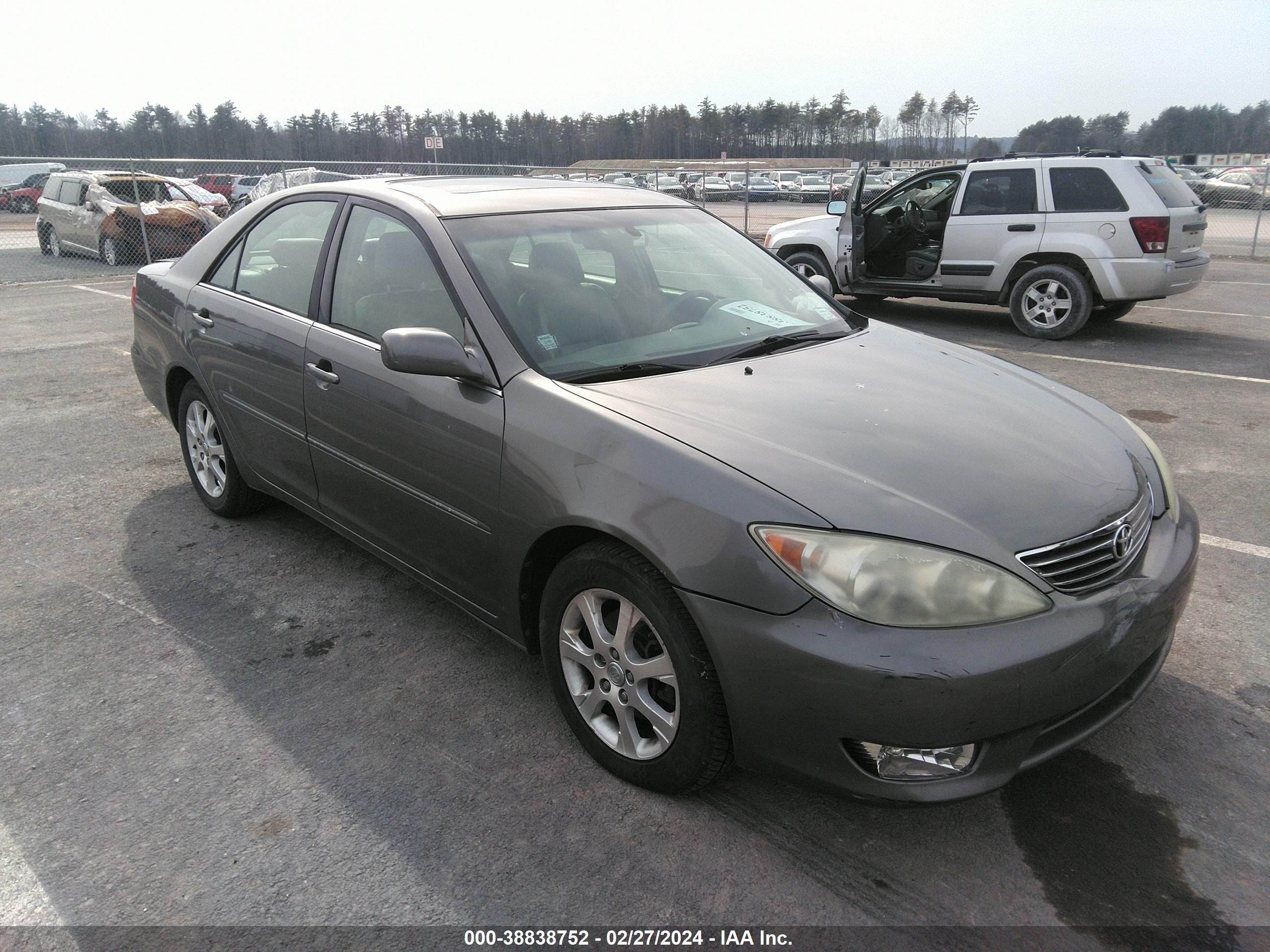 toyota camry 2005 4t1bf30k15u612245