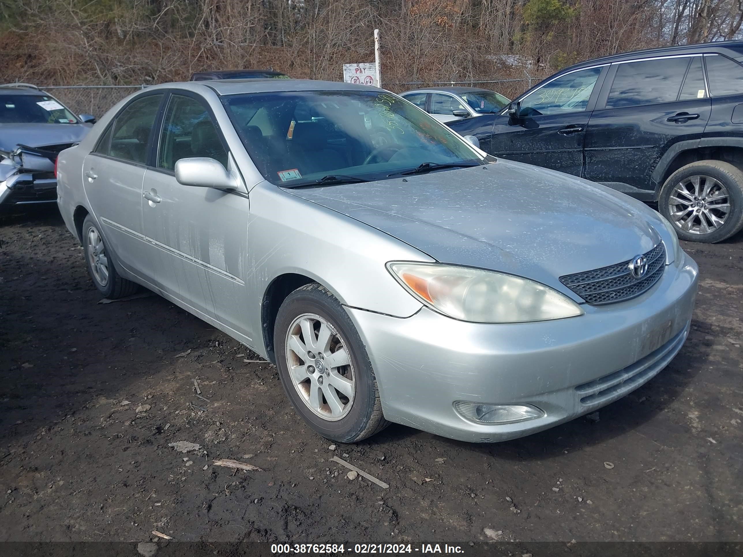 toyota camry 2004 4t1bf30k44u576839