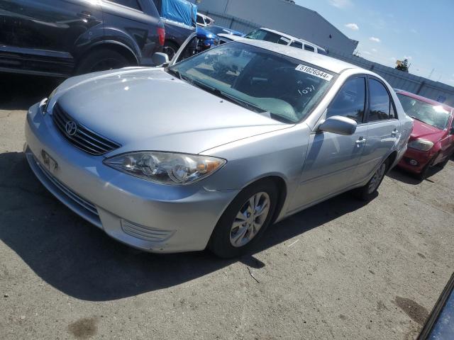 toyota camry 2005 4t1bf30k45u601031