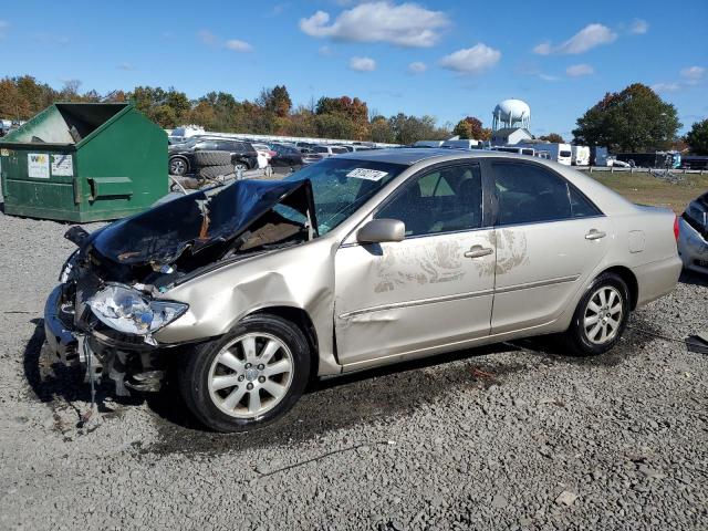 toyota camry le 2004 4t1bf30k54u581354