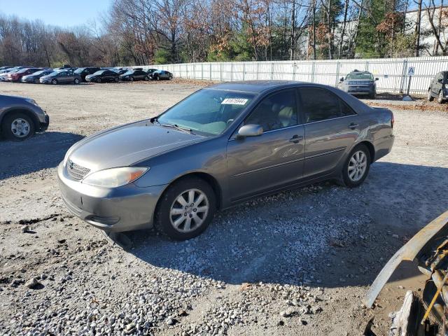 toyota camry le 2002 4t1bf30k82u535031