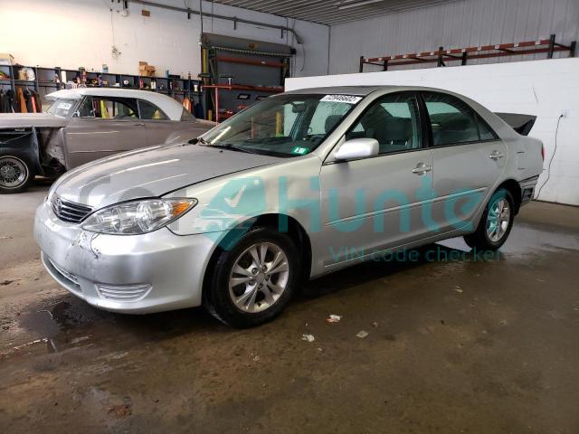 toyota camry le 2005 4t1bf30k85u110039
