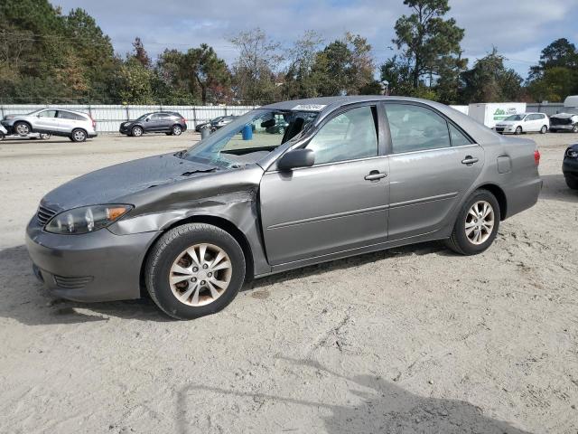 toyota camry le 2005 4t1bf30kx5u620392