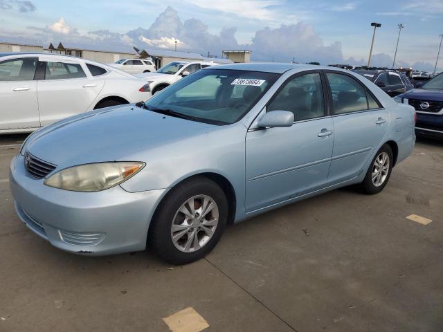 toyota camry le 2005 4t1bf32k15u600321