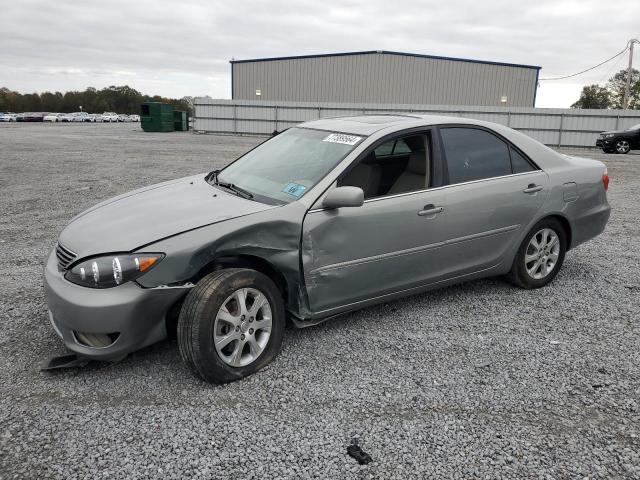 toyota camry le 2005 4t1bf32k35u597115