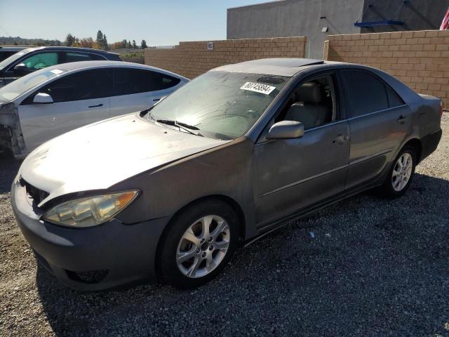 toyota camry le 2005 4t1bf32k55u611810