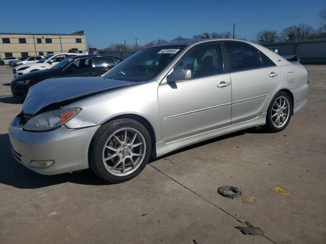 toyota camry le 2004 4t1bf32k64u575060