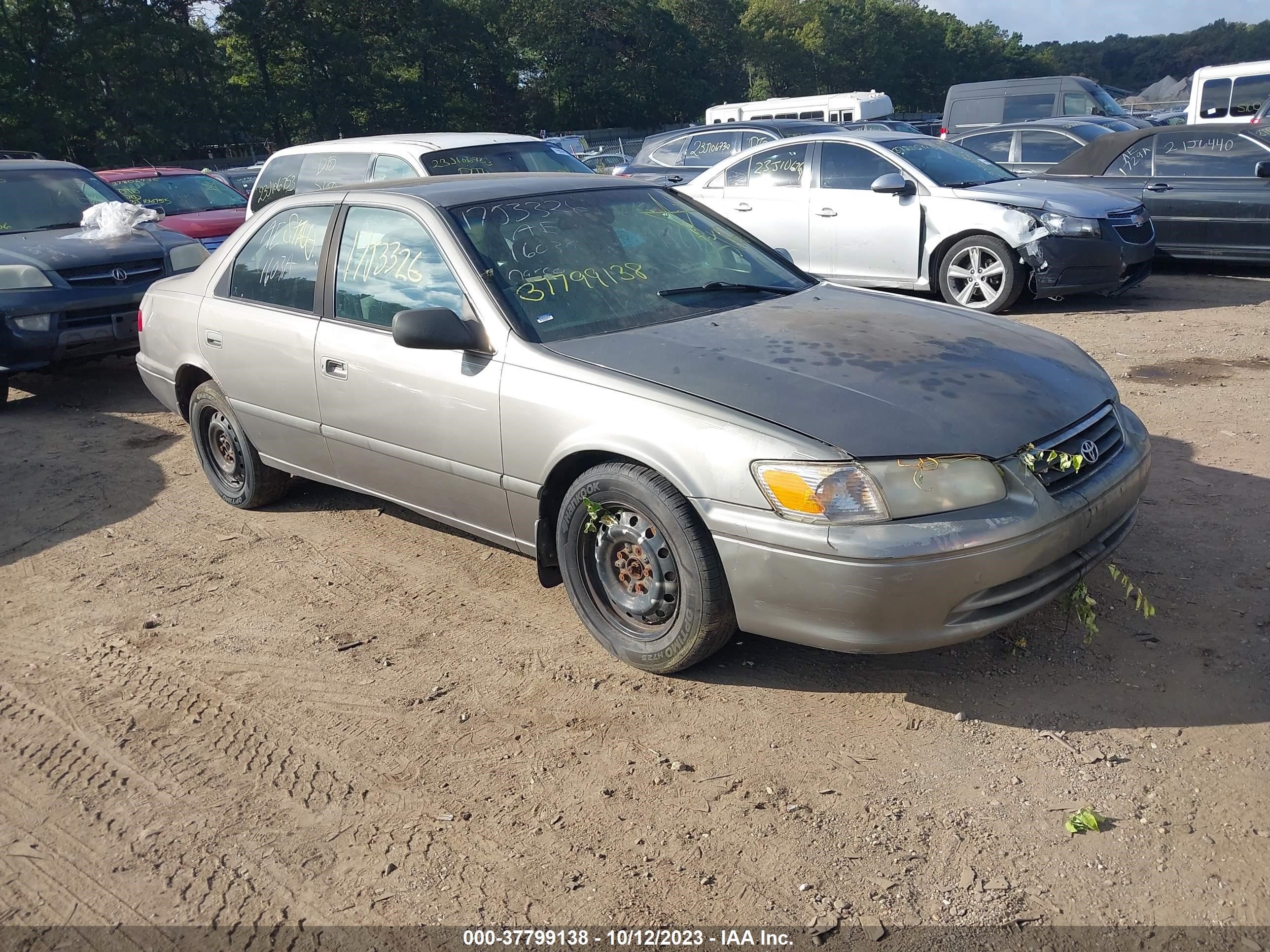 toyota camry 2001 4t1bg22k81u111304