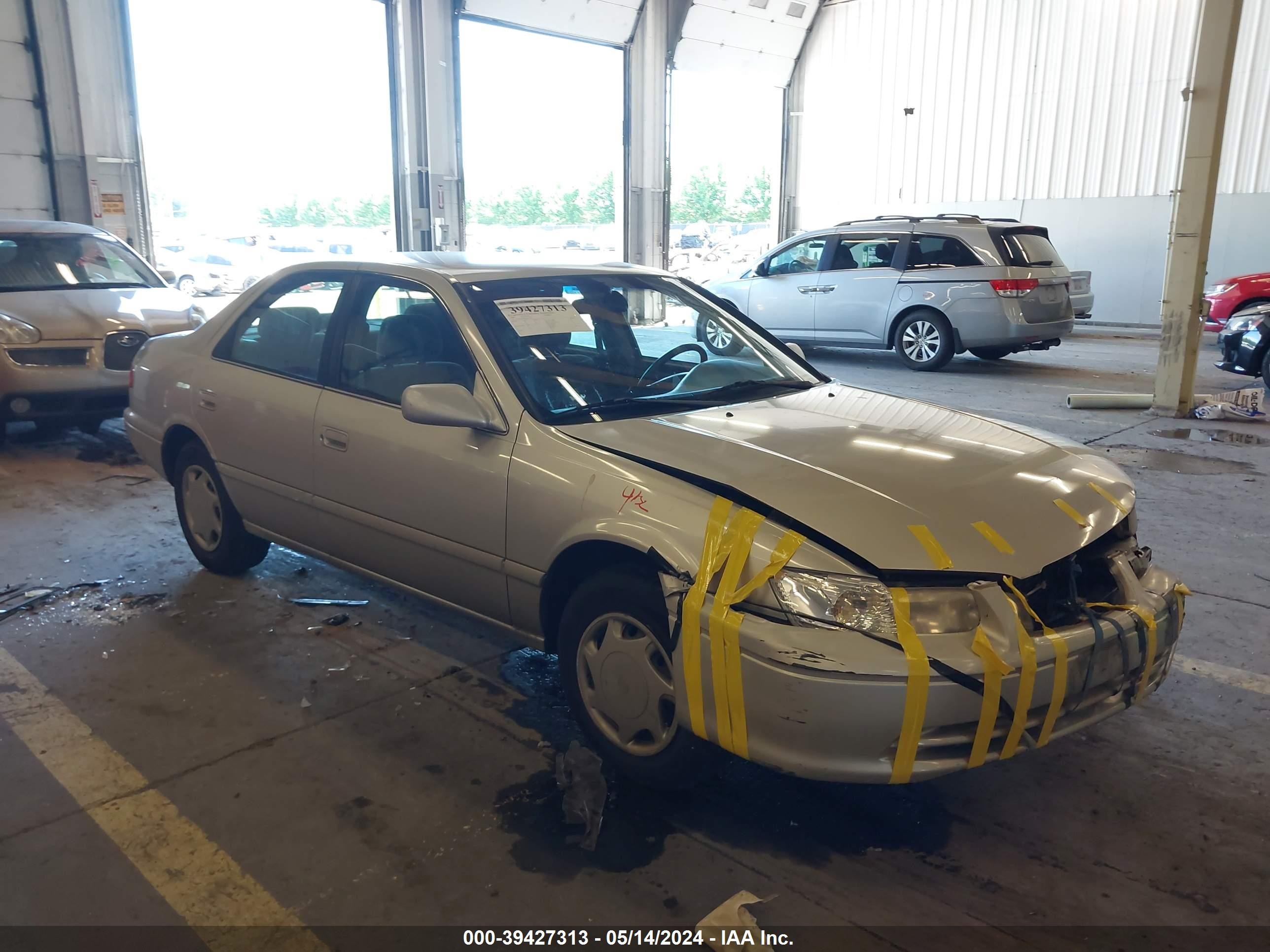 toyota camry 2000 4t1bg22k8yu661242