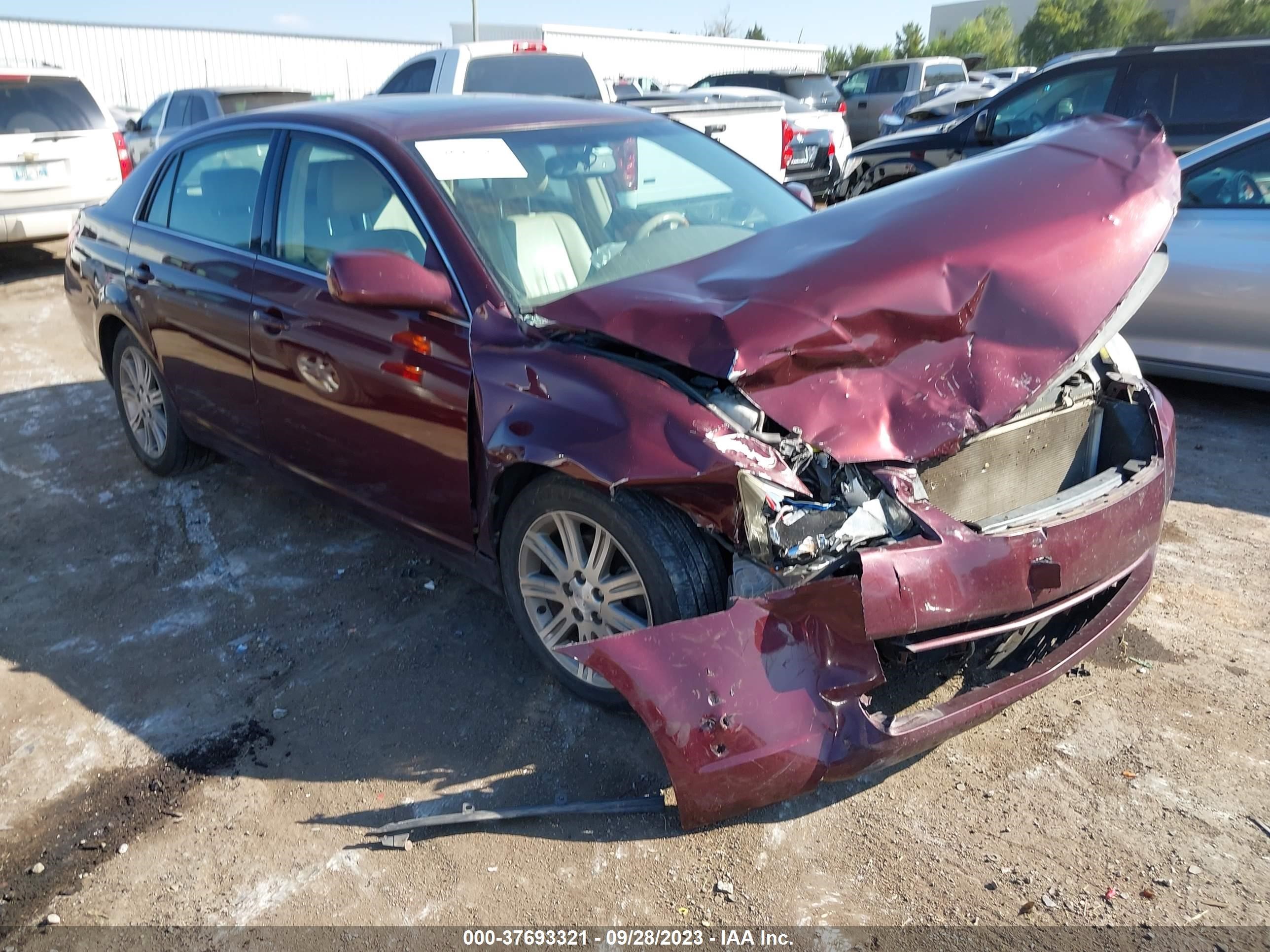 toyota avalon 2005 4t1bk36b05u044525