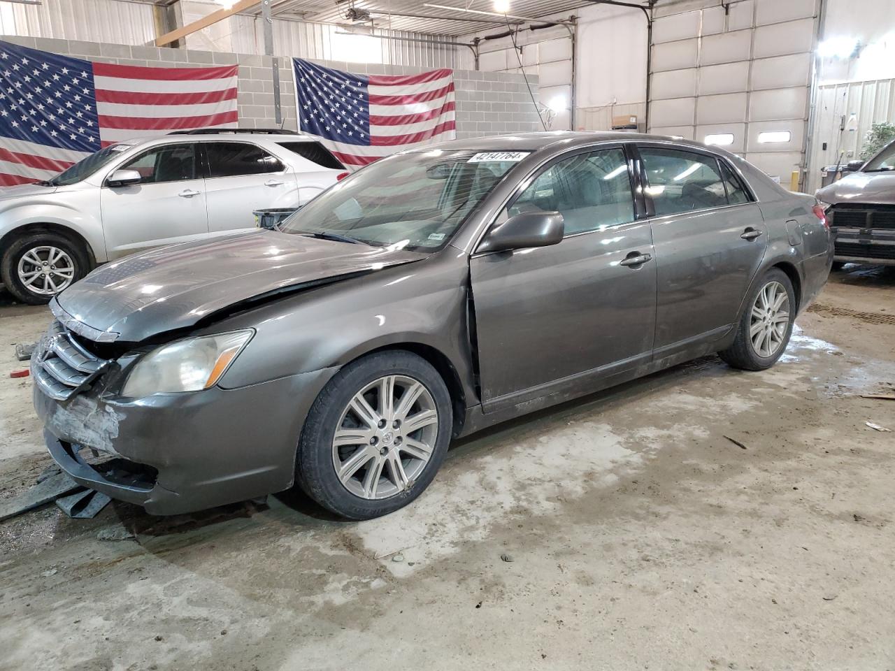 toyota avalon 2005 4t1bk36b45u060064