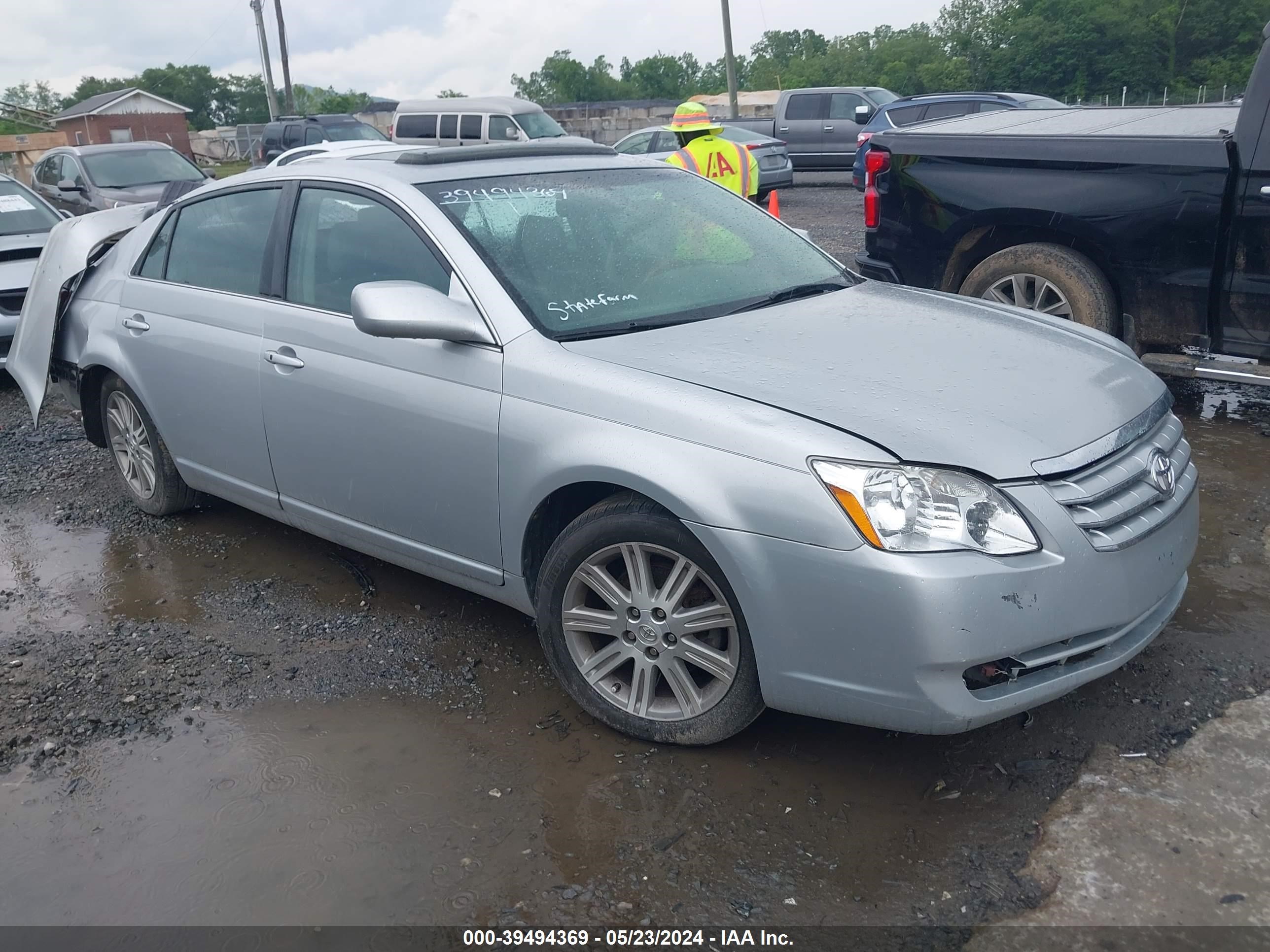 toyota avalon 2006 4t1bk36b56u158408