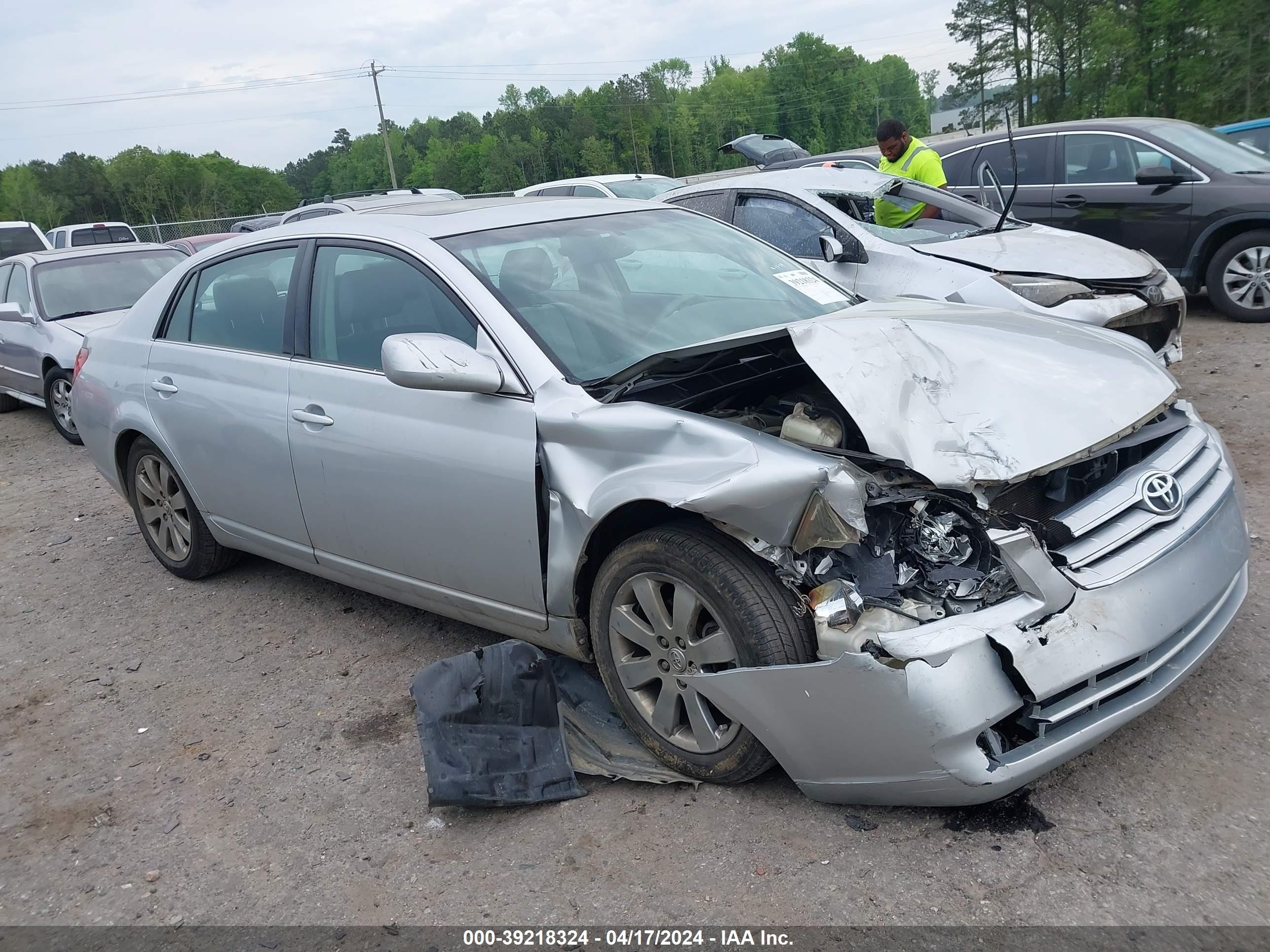 toyota avalon 2005 4t1bk36b75u053366