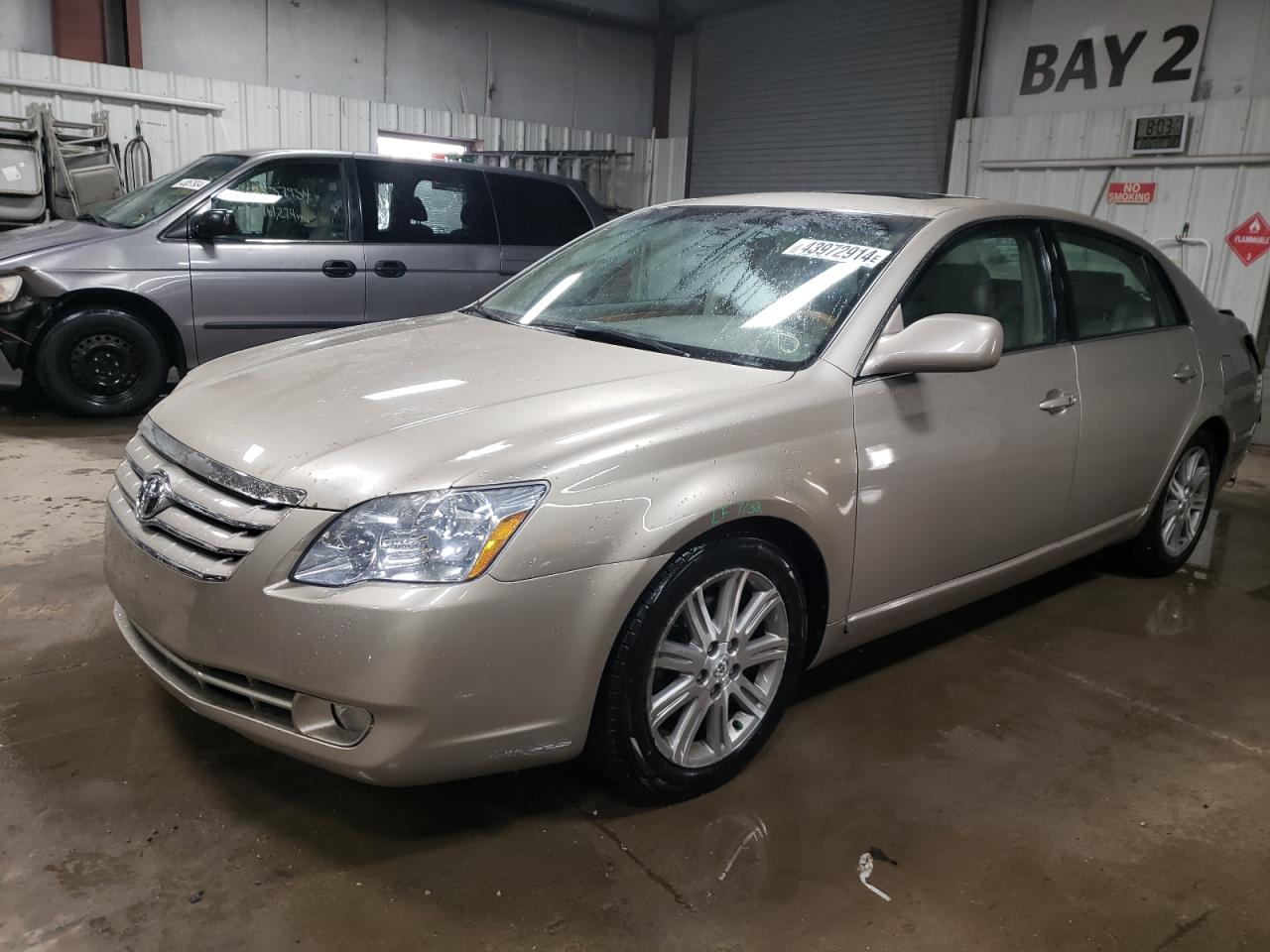 toyota avalon 2005 4t1bk36b85u039444