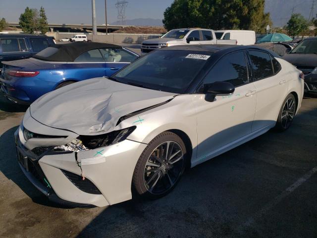 toyota camry 2018 4t1bz1hk8ju016964