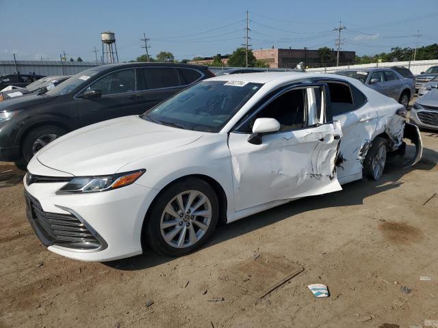 toyota camry le 2022 4t1c11ak0nu640317