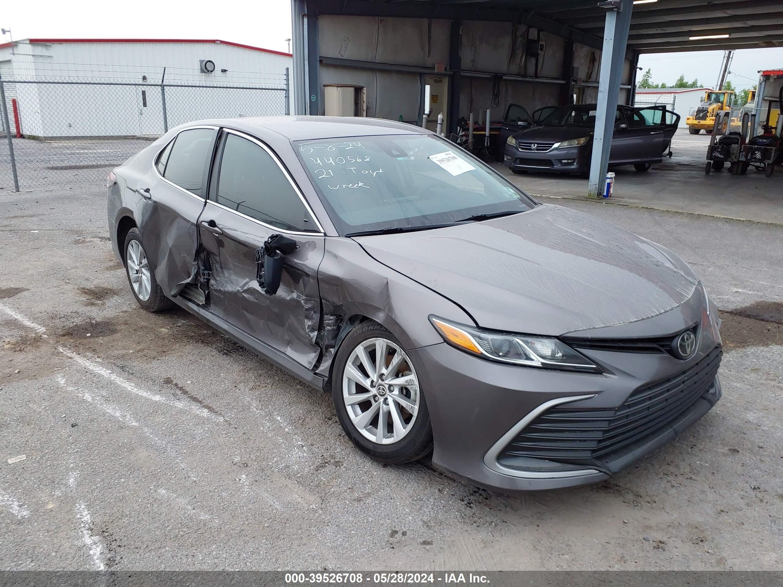 toyota camry 2021 4t1c11ak2mu440568