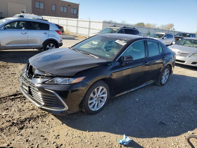 toyota camry le 2021 4t1c11ak3mu586915