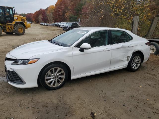 toyota camry le 2022 4t1c11ak3nu713941