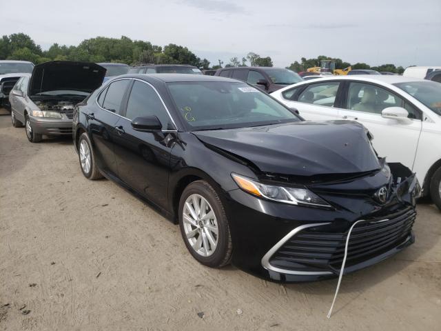 toyota camry le 2021 4t1c11ak4mu552837