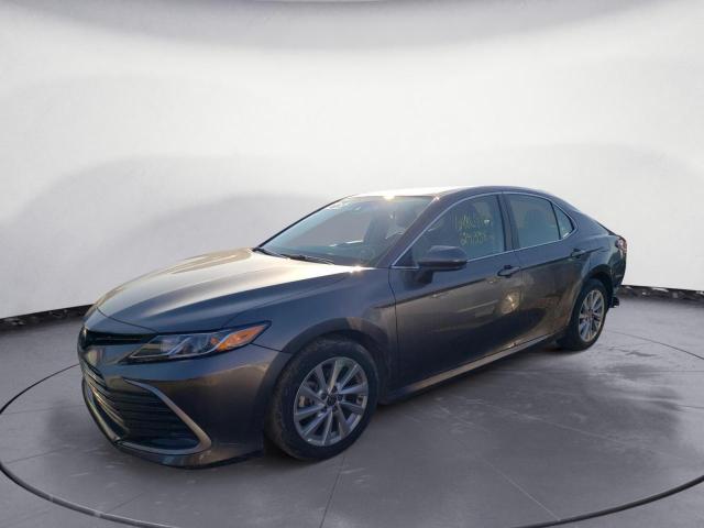 toyota camry le 2021 4t1c11ak5mu563202