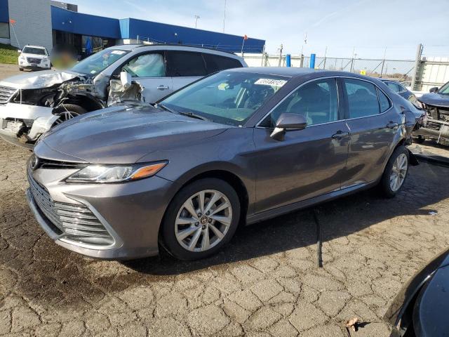 toyota camry le 2022 4t1c11ak5nu647988