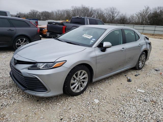 toyota camry le 2022 4t1c11ak5nu656304