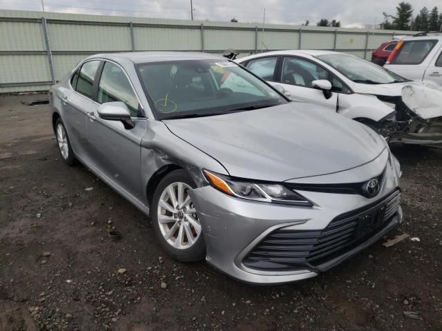 toyota camry le 2021 4t1c11ak6mu568411