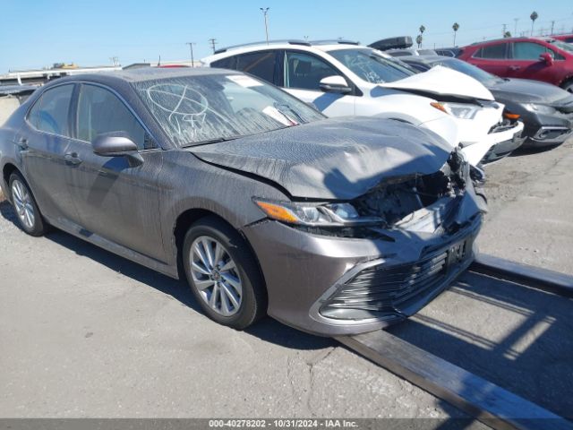 toyota camry 2022 4t1c11ak6nu677632