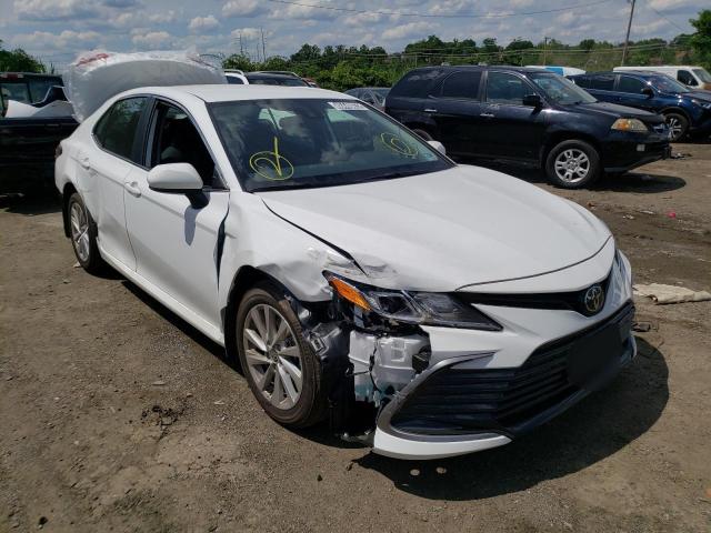 toyota camry le 2022 4t1c11ak6nu684631