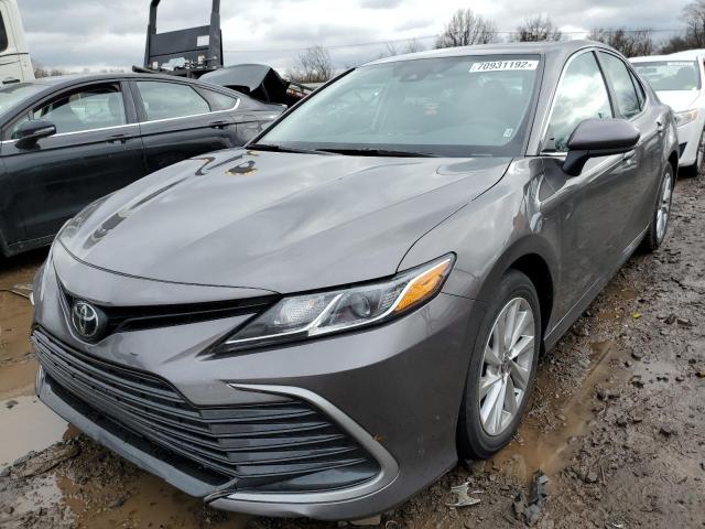 toyota camry le 2021 4t1c11ak7mu557692