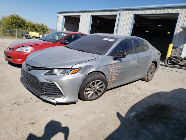 toyota camry le 2022 4t1c11ak7nu008737