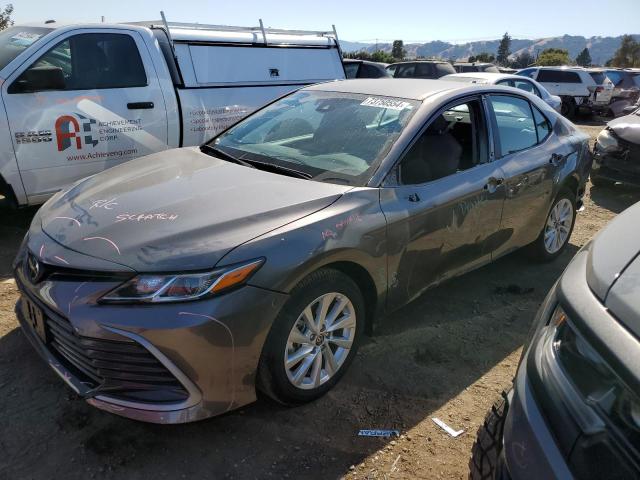 toyota camry le 2023 4t1c11ak7pu826214