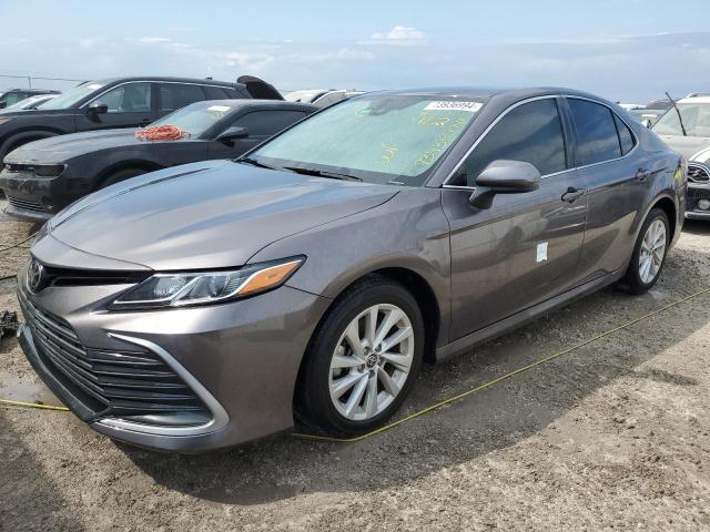 toyota camry le 2022 4t1c11ak8nu640551