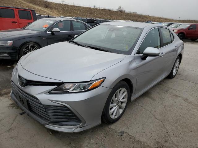 toyota camry le 2022 4t1c11ak8nu688227