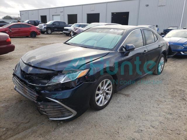 toyota camry le 2021 4t1c11akxmu561221
