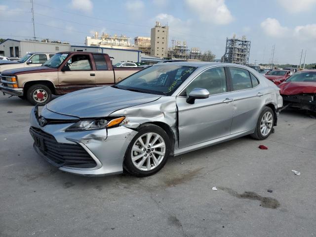 toyota camry le 2021 4t1c11akxmu586944