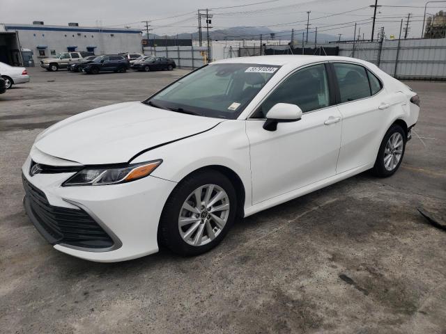 toyota camry le 2022 4t1c11akxnu010725