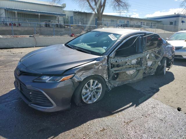 toyota camry le 2022 4t1c11akxnu635139