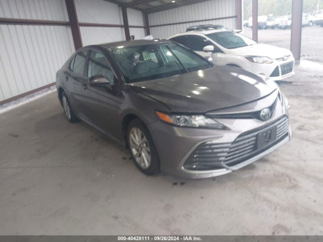 toyota camry 2022 4t1c11akxnu664558