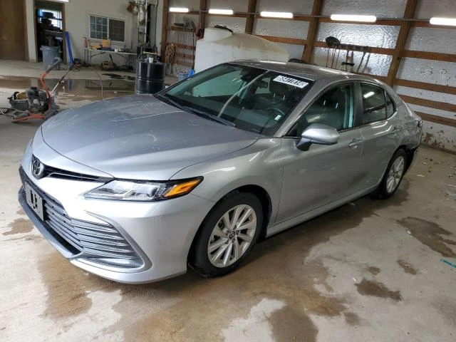 toyota camry le 2022 4t1c11akxnu710938