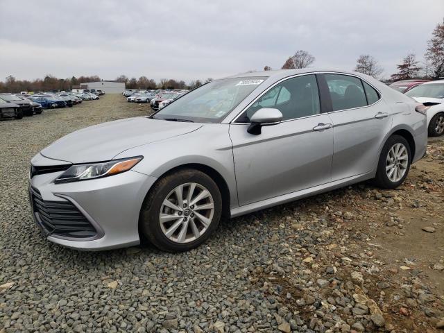 toyota camry le 2022 4t1c11bk5nu063279